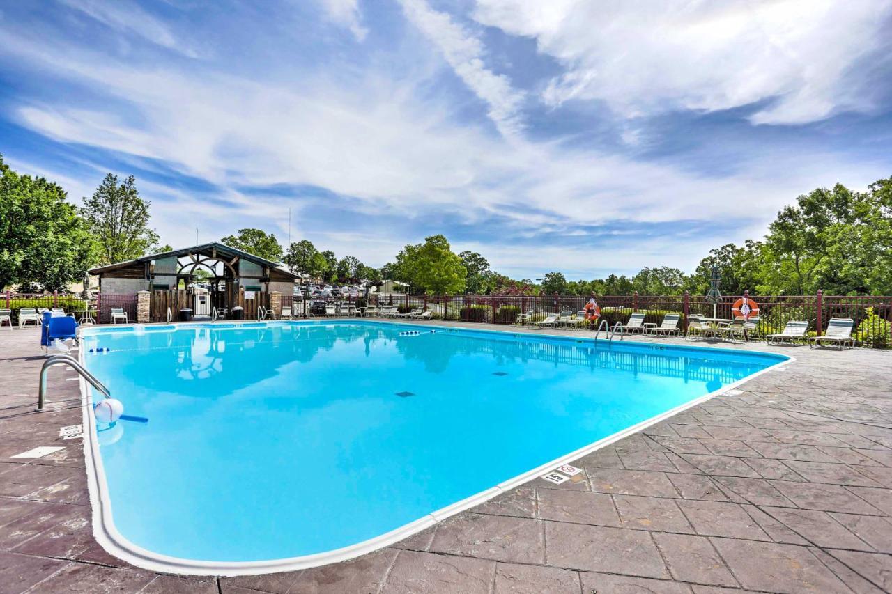 Resort Condo With Pool About 3 Mi To Branson Landing! Bagian luar foto