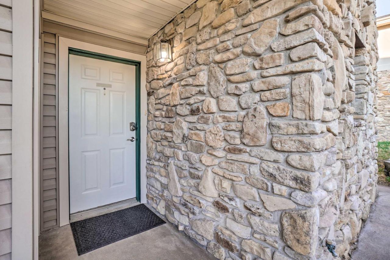 Resort Condo With Pool About 3 Mi To Branson Landing! Bagian luar foto